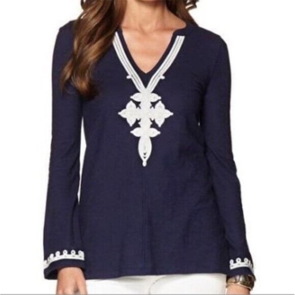 Lilly Pulitzer Thea V-Neck Navy embroidered Tunic Size Small - Picture 1 of 8